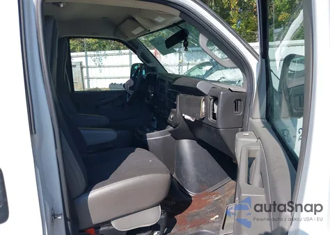 2019 GMC Savana 2500 Work Van z USA, uszkodzony, nr VIN 1GTW7AFG5K1366341